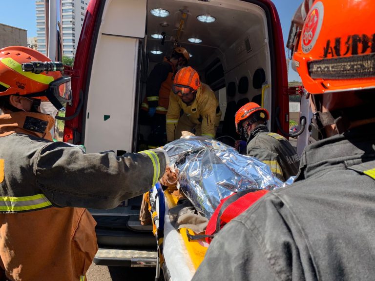 Desabamento em obra soterra funcionário na zona Sul de Ribeirão Preto; confira fotos
