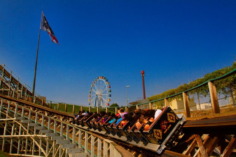 Hopi Hari anuncia promoção especial para o Dia Internacional da Mulher