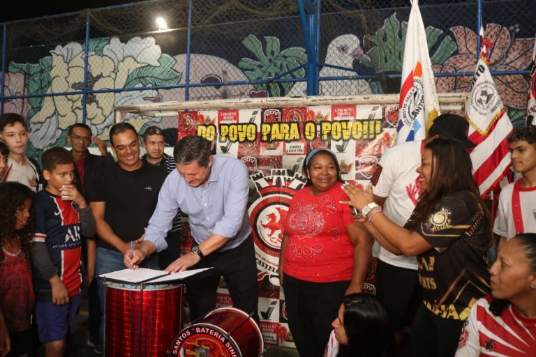 Samba dá lugar às oficinas culturais em Santos