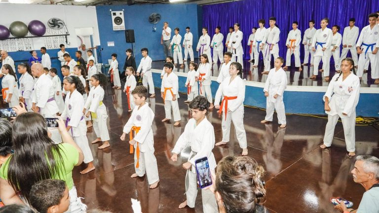 Mais de 4 mil cursos de esporte, cultura e profissionalização são oferecidos no Guarujá