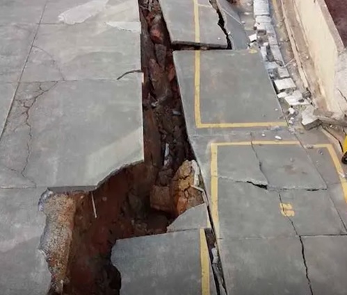 Síndica relatou problemas em obra 6 meses antes de estacionamento ceder em São José