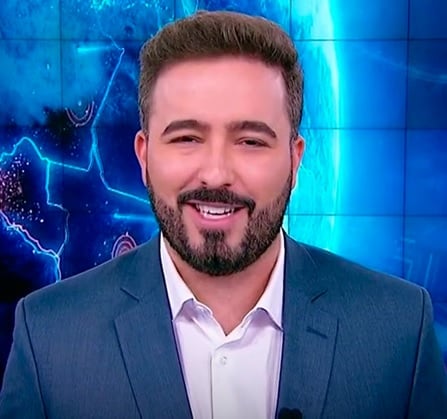 Apresentador Felipe Malta fala sobre sua carreira no jornalismo