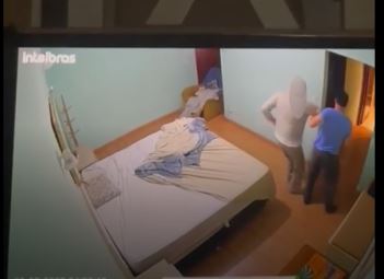 Família flagra cuidador agredindo idoso com ajuda de câmeras em Limeira