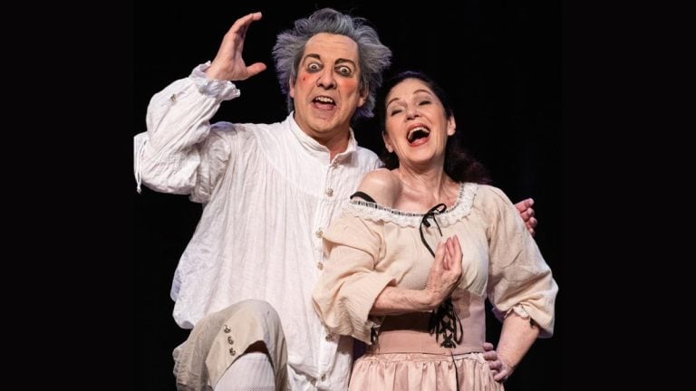 Espetáculo Ubu Rei, com Augusto Marin e Esther Góes, tem apresentações gratuitas no teatro do Sesi Campinas