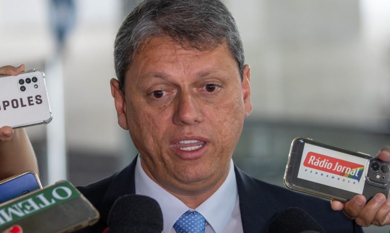 Tarcísio faz ‘propaganda’ da reforma tributária