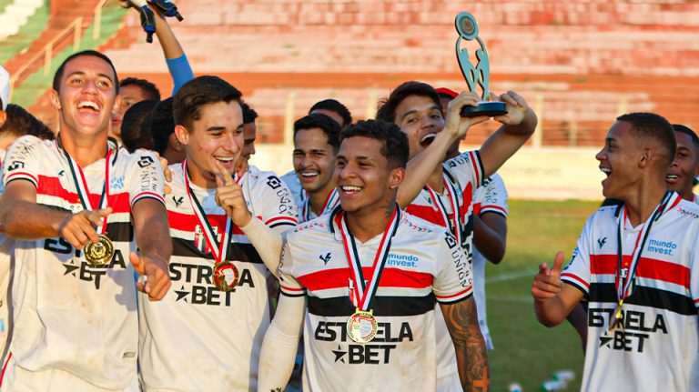 Botafogo recebe da CBF renovação de Certificado de Clube Formador