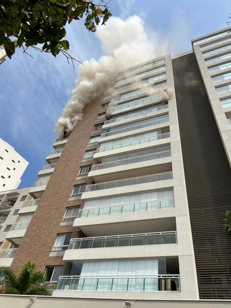 Apartamento que pegou fogo no Cambuí segue interditado
