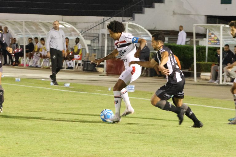 Botafogo empata com ABC no estádio Santa Cruz