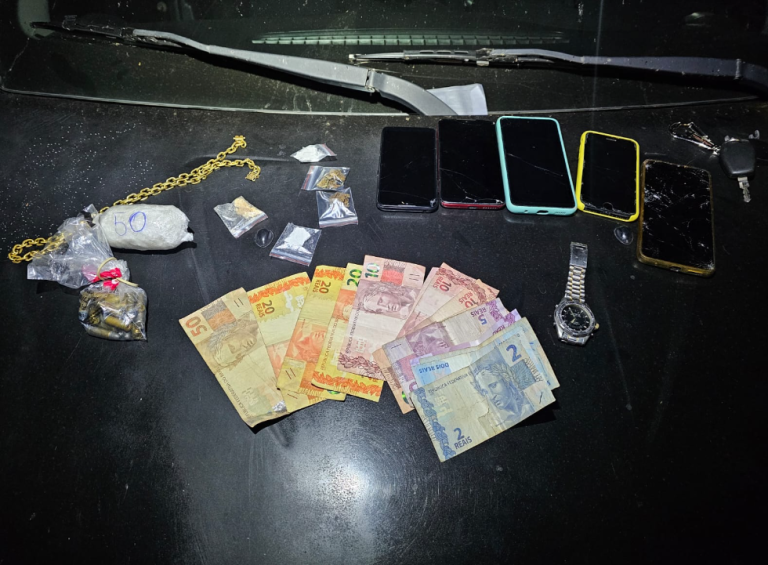 Polícia Rodoviária prende quatro pessoas por tráfico de drogas em Santo Antônio de Posse