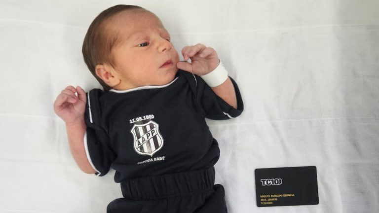 Paixão de pai para filho: recém-nascido vira sócio da Ponte com horas de vida