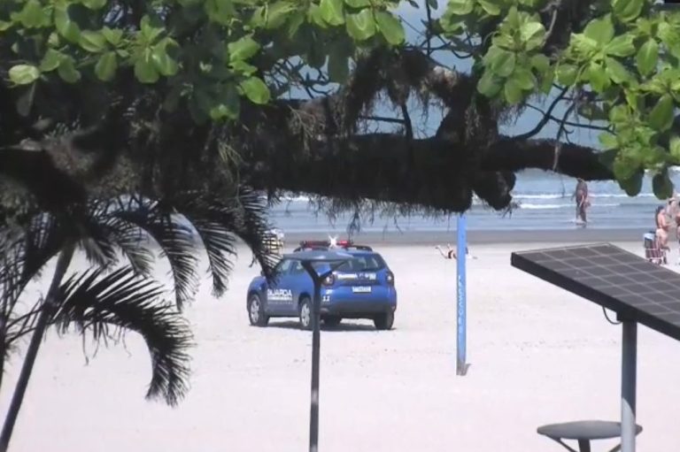 Dois adolescentes são apreendidos acusados de furtos na orla de Santos