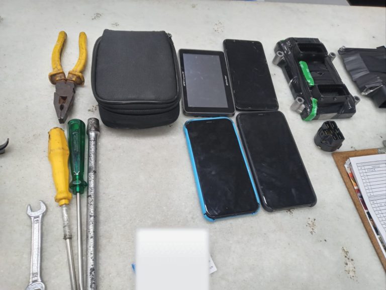 Tecnologia a serviço do crime: bandido usa chave especial para furtar carro