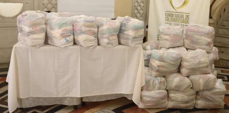 Mais de 8 toneladas de alimentos são doados para o Fundo Social de Santos