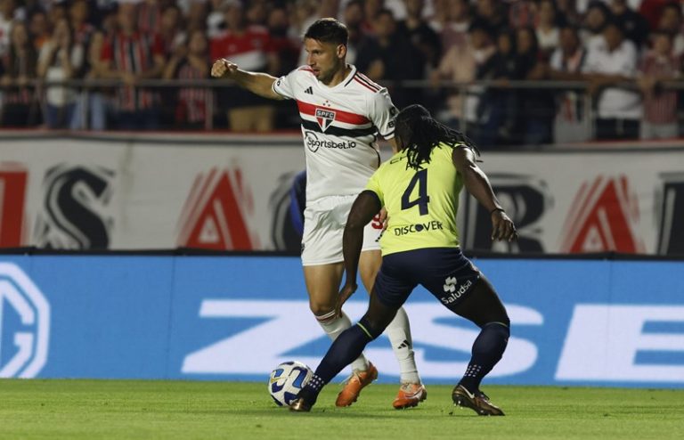 São Paulo perde para LDU nos pênaltis e está fora da Copa Sul-Americana
