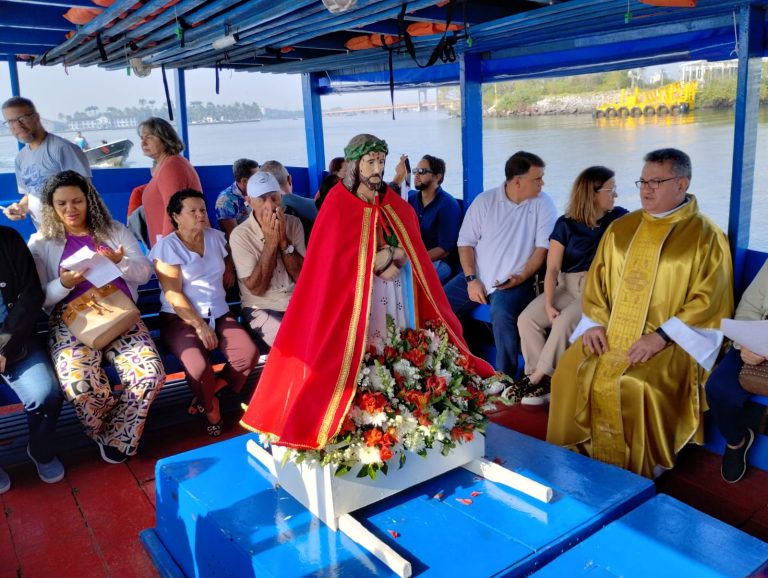 Primeiro fim de semana da Festa de Bom Jesus da Ilha Diana reúne milhares de pessoas