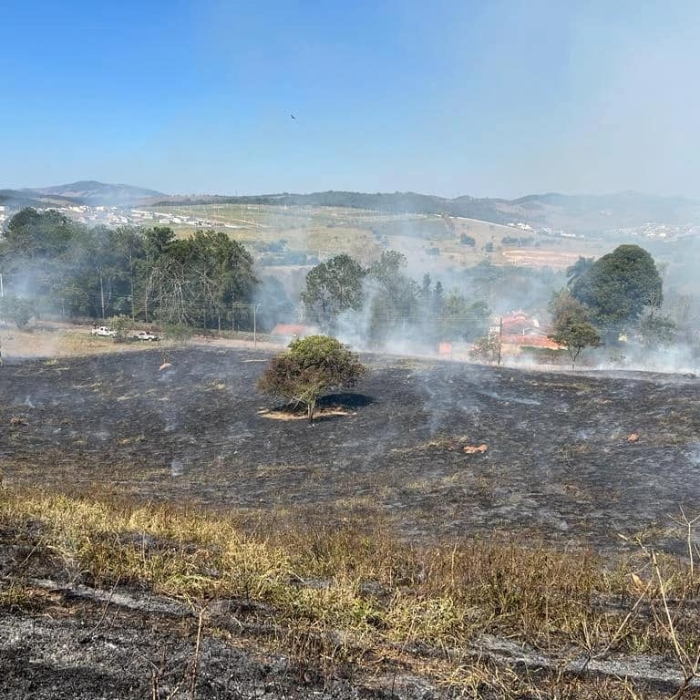11 hectares queimados em taubaté