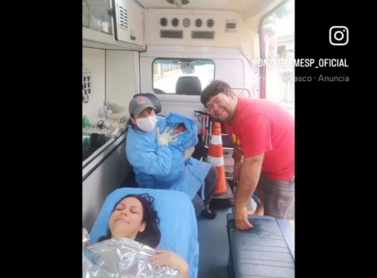 bebê nasce em casa em taubaté