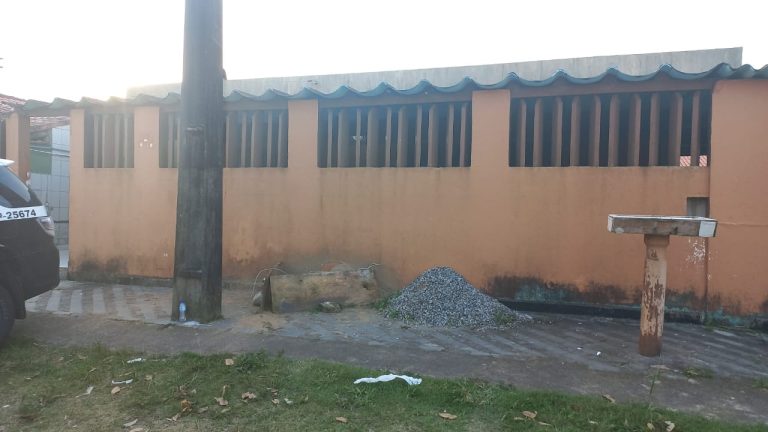 Idosos em situação de maus tratos foram resgatados pela polícia. Clínica no Litoral Sul interditada