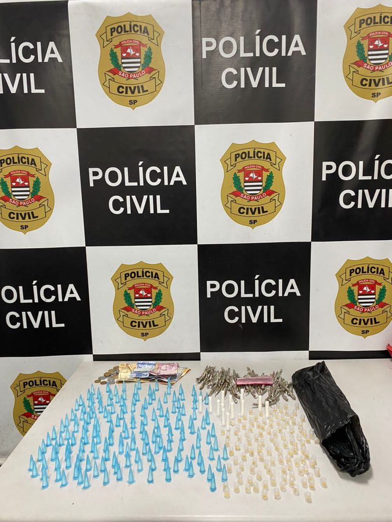 Homem com centenas de drogas é preso em Cubatão