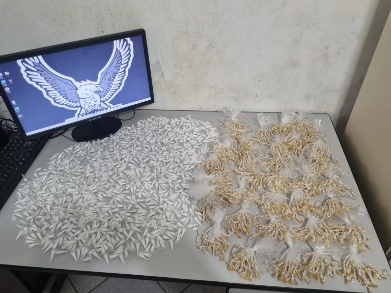 Homem com 3 mil porções de drogas é preso no Litoral Sul