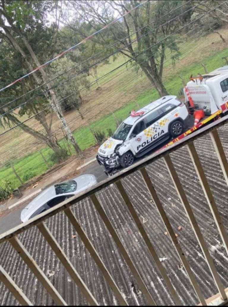 Perseguição provoca acidente com viatura da Polícia Rodoviária