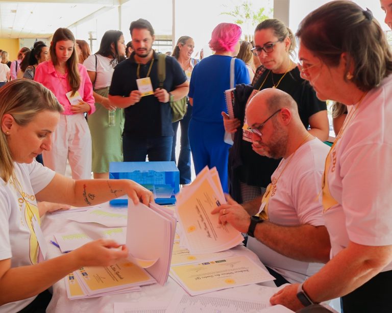 Unimed Araçatuba realiza simpósio voltado a amamentação