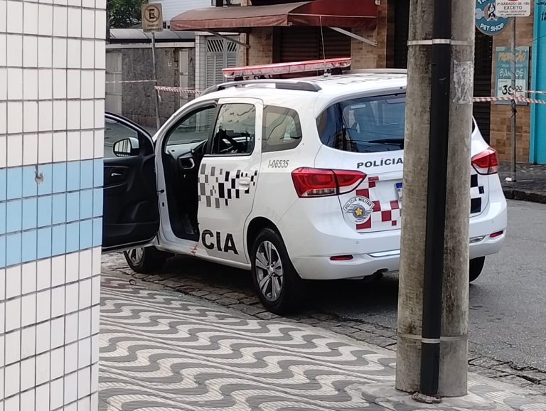 PM baleada com fuzil em Santos recebe alta  após quase um mês