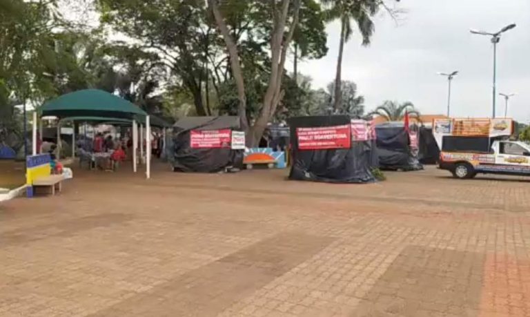 Justiça determina que grupo desocupe praça central de Castilho