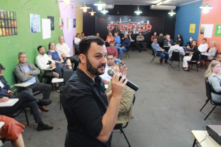 Reunião entre representantes de municípios da região aborda prioridades para o desenvolvimento econômico sustentável