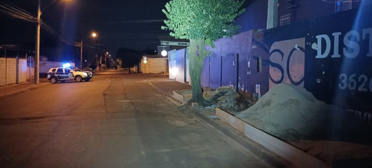 Clima de guerra: troca de tiros deixa um ferido em Santa Bárbara