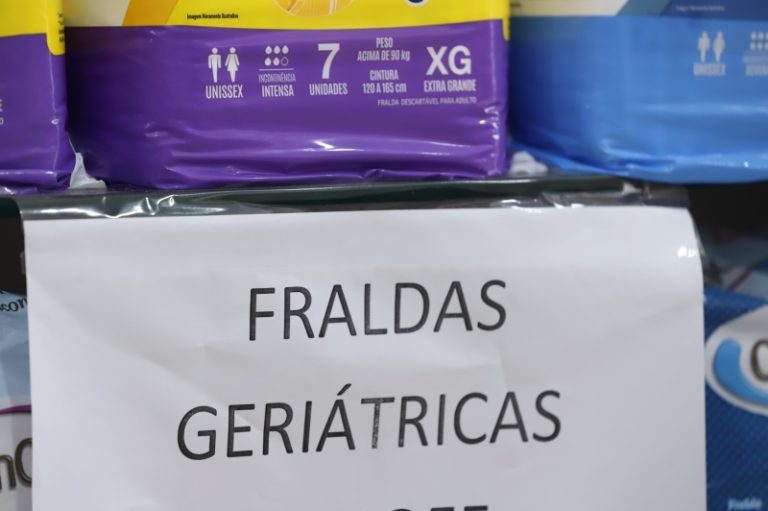 Sem pagamento, acesso a fraldas é dificultado para beneficiários do vale-fraldas