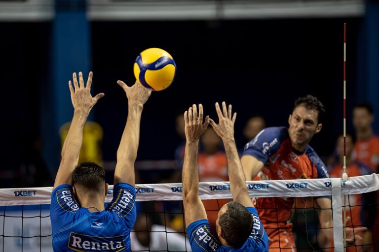 Manchete: Campinas lança aulas gratuitas de Vôlei