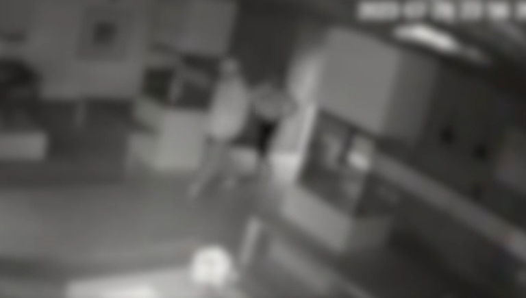 De volta para casa: adolescente de 13 anos desaparecida foi resgatada pela polícia