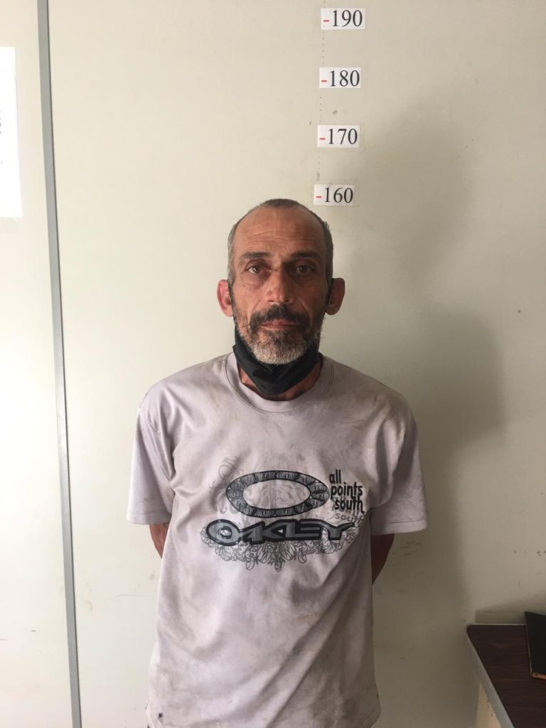 Ladrão é preso em flagrante após invadir e roubar loja de roupas em Araras