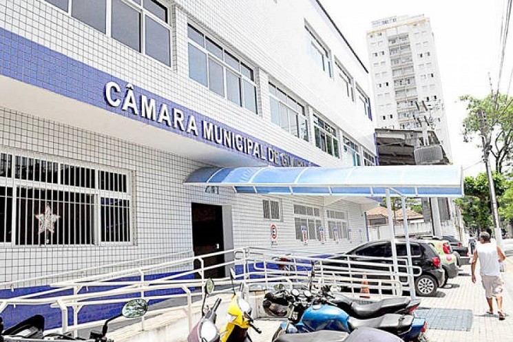 Câmara de Guarujá aprova a ampliação do número de vereadores