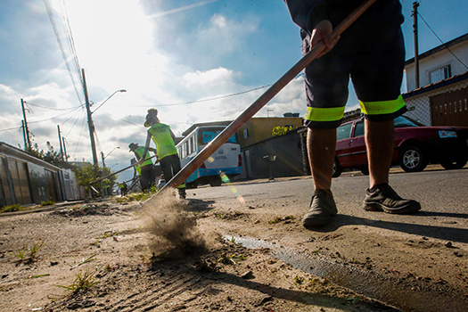 Praia Grande remove mais de 350 toneladas de entulho no Ribeirópolis