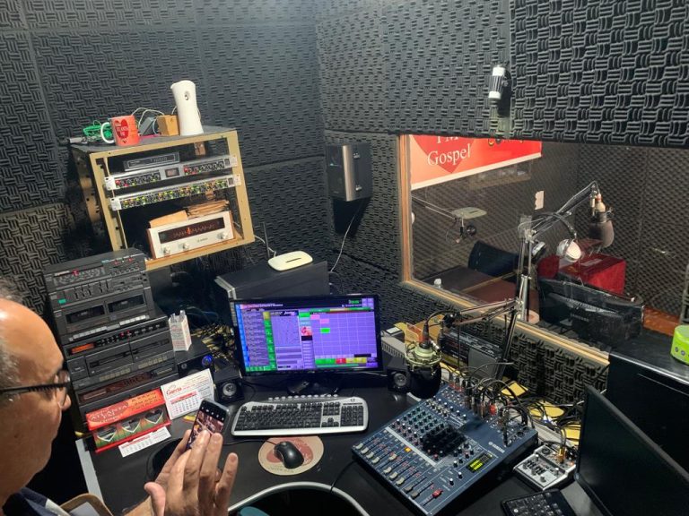 Polícia Civil fecha sete rádios piratas em Amparo