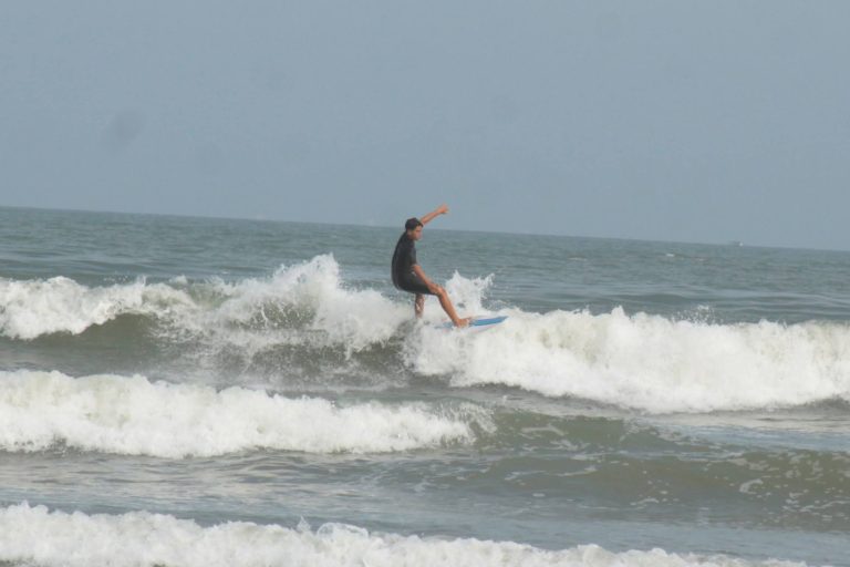 CT de Surfe de Santos é referência na formação de novos atletas