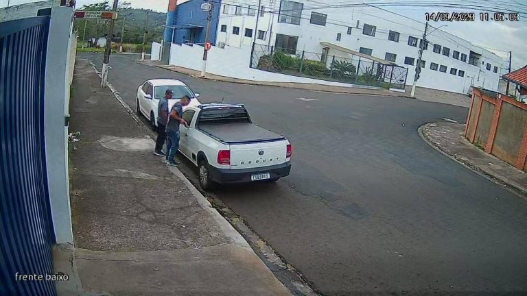 Câmeras flagram furto de caminhonete em Limeira