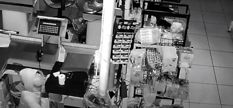 Câmeras flagram furto em mercado no Jardim Campos Elíseos