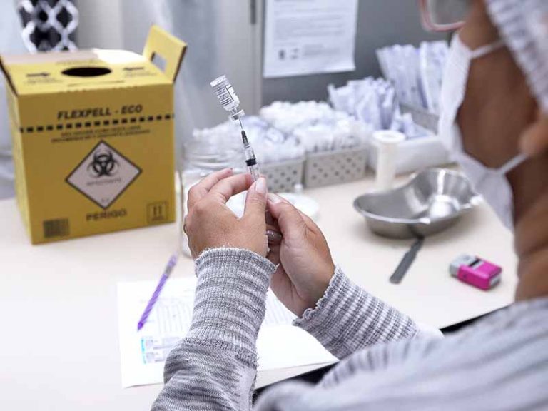 Campinas tem ação especial de vacinação em dois shoppings neste fim de semana