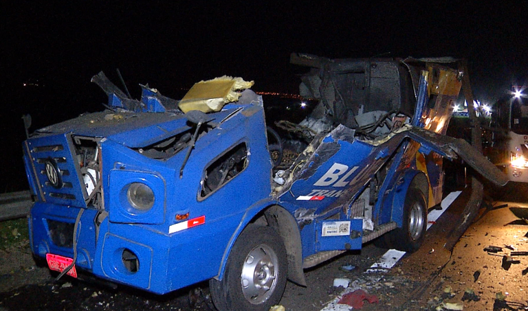 Mais de R$2 milhões levados em roubo à carro forte em Limeira