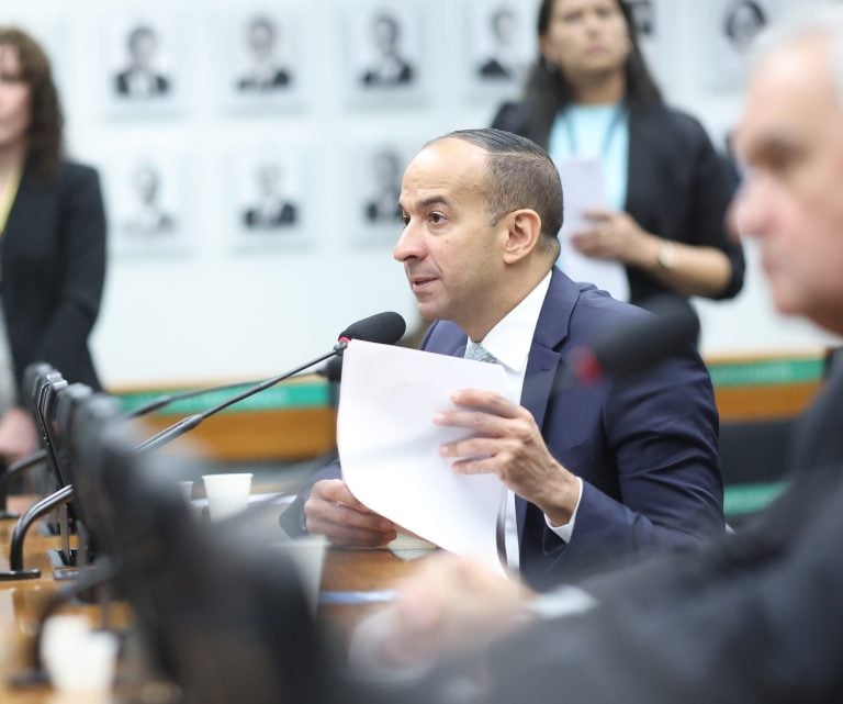 Deputado Paulo Alexandre Barbosa apresenta Projeto de Lei que aumenta rigor para quem abandonar incapaz