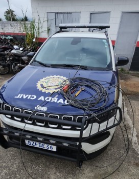 Pego com a mão nos fios: homem é preso após furto em Bertioga