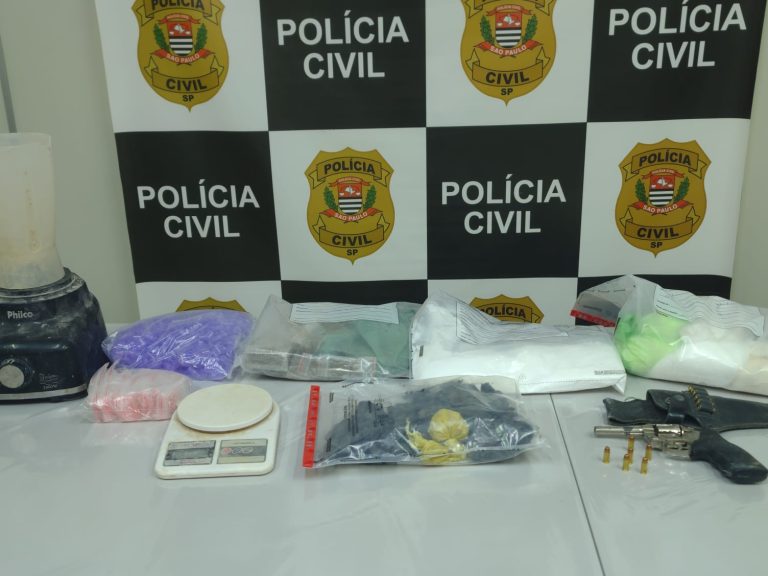 Polícia Civil apreende drogas e revólver em ponto de distribuição de entorpecentes em Campinas
