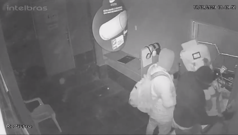 Quadrilha leva mais de 60 armas de clube de tiros em Rio Claro