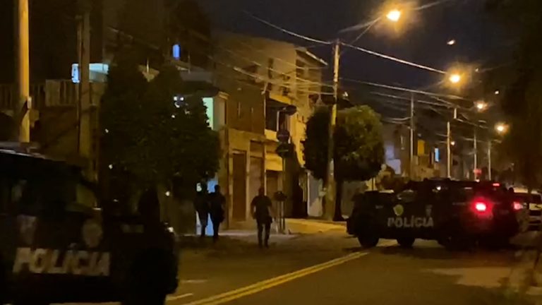 Suspeito pula telhados em tentativa de fuga na Vila União em Campinas