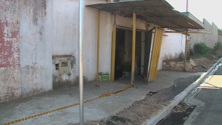 Mulher é presa suspeita de matar o marido com uma facada em Campinas