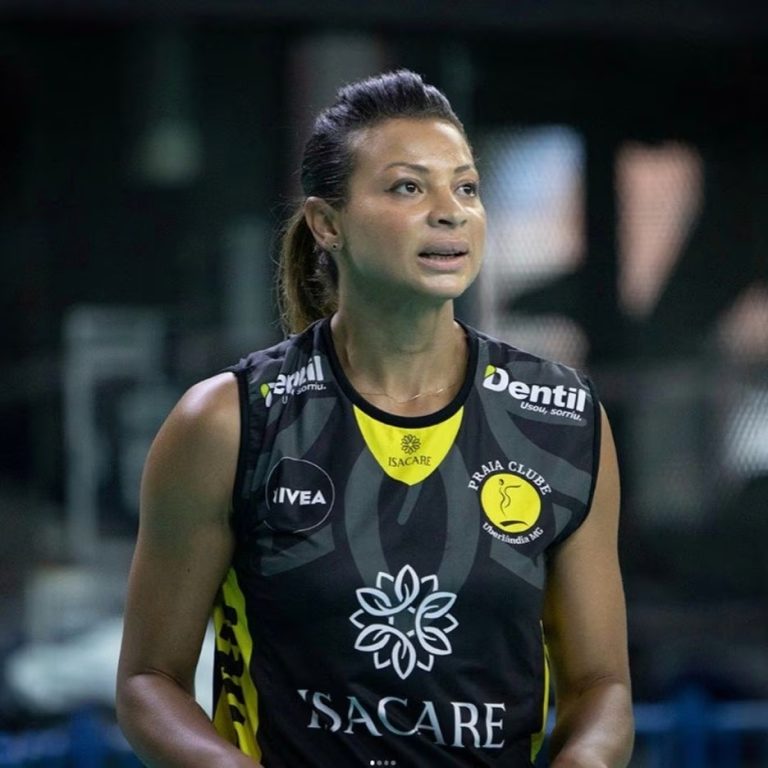 Morre Walewska, campeã olímpica com a seleção brasileira de vôlei, aos 43 anos