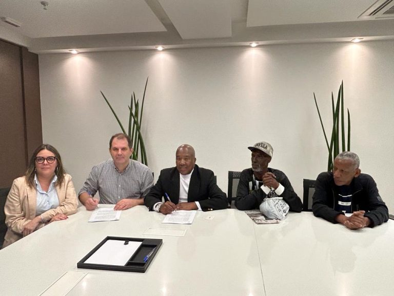 Convênio entre o SOPESP e Sindicato dos Trabalhadores de Bloco dos Portos é assinado